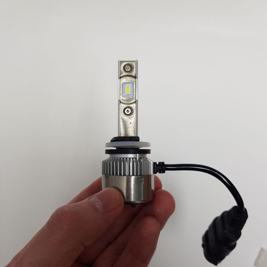 dop-led-bulb-h27-02