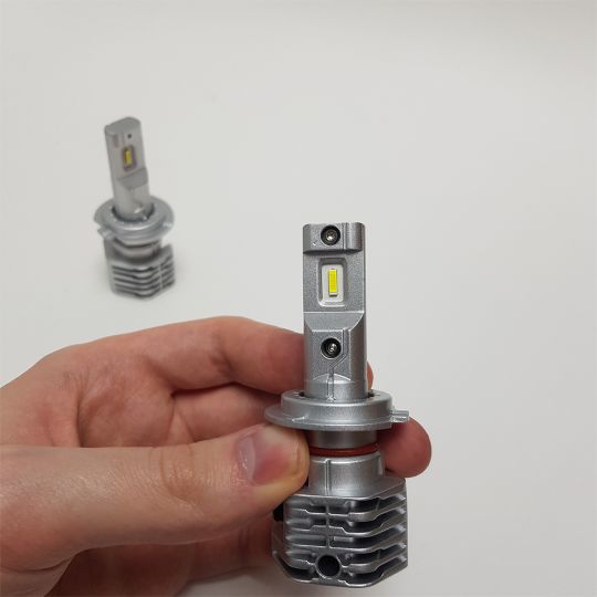 dop-led-bulb-h7-eco-01